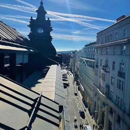 아파트 Lovely 2bdr In Center, Wifi & Self-check In