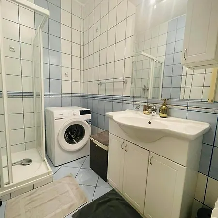 Lovely 2bdr In Center, Wifi & Self-check In Bratislava